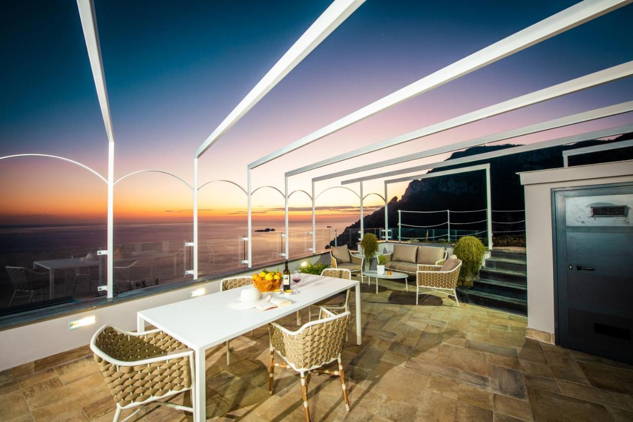 פוזיטנו Villa La Tagliata Spectacular Jacuzzi Tub Amazing View And Private Parking Garage מראה חיצוני תמונה