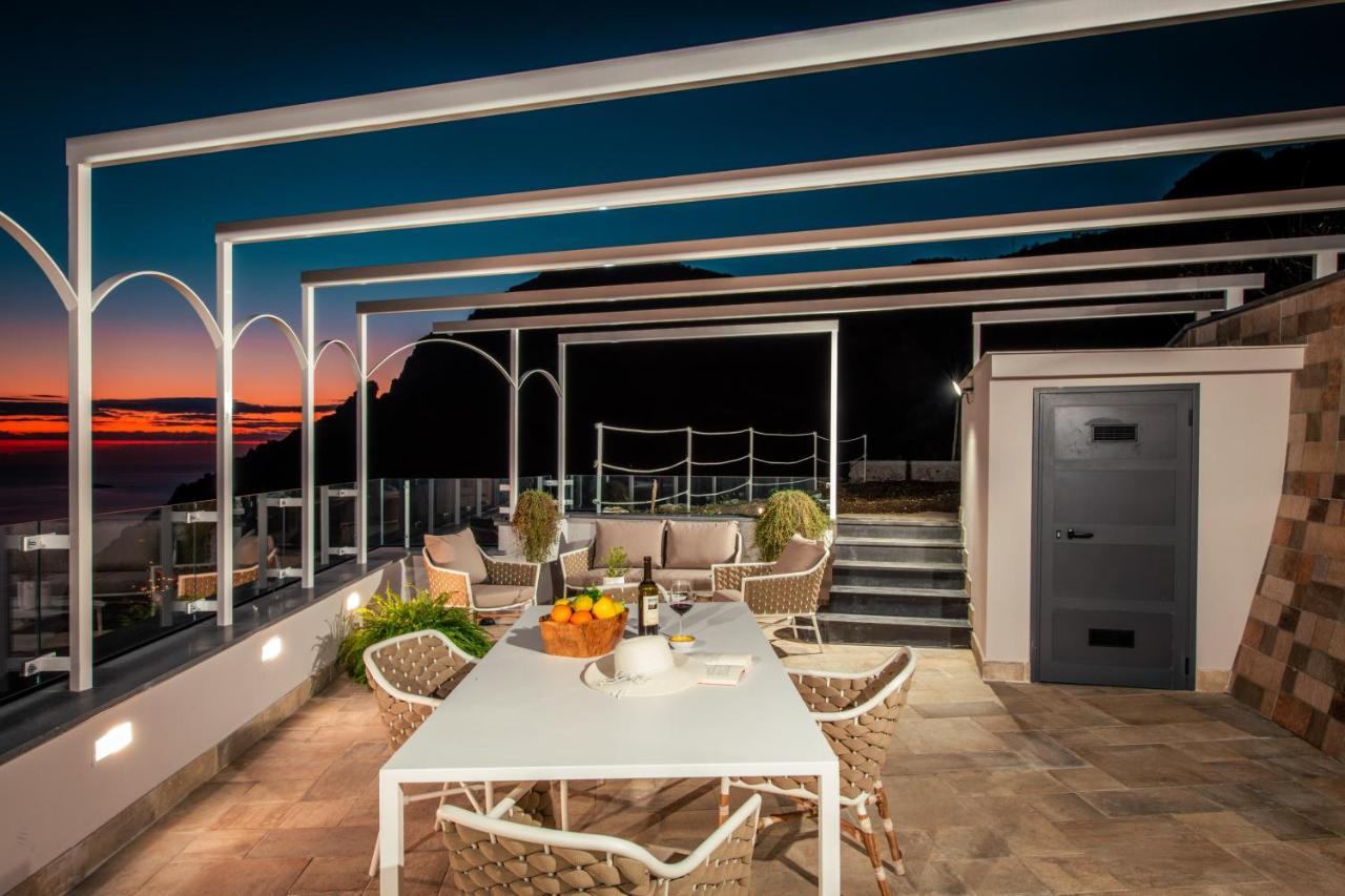 פוזיטנו Villa La Tagliata Spectacular Jacuzzi Tub Amazing View And Private Parking Garage מראה חיצוני תמונה