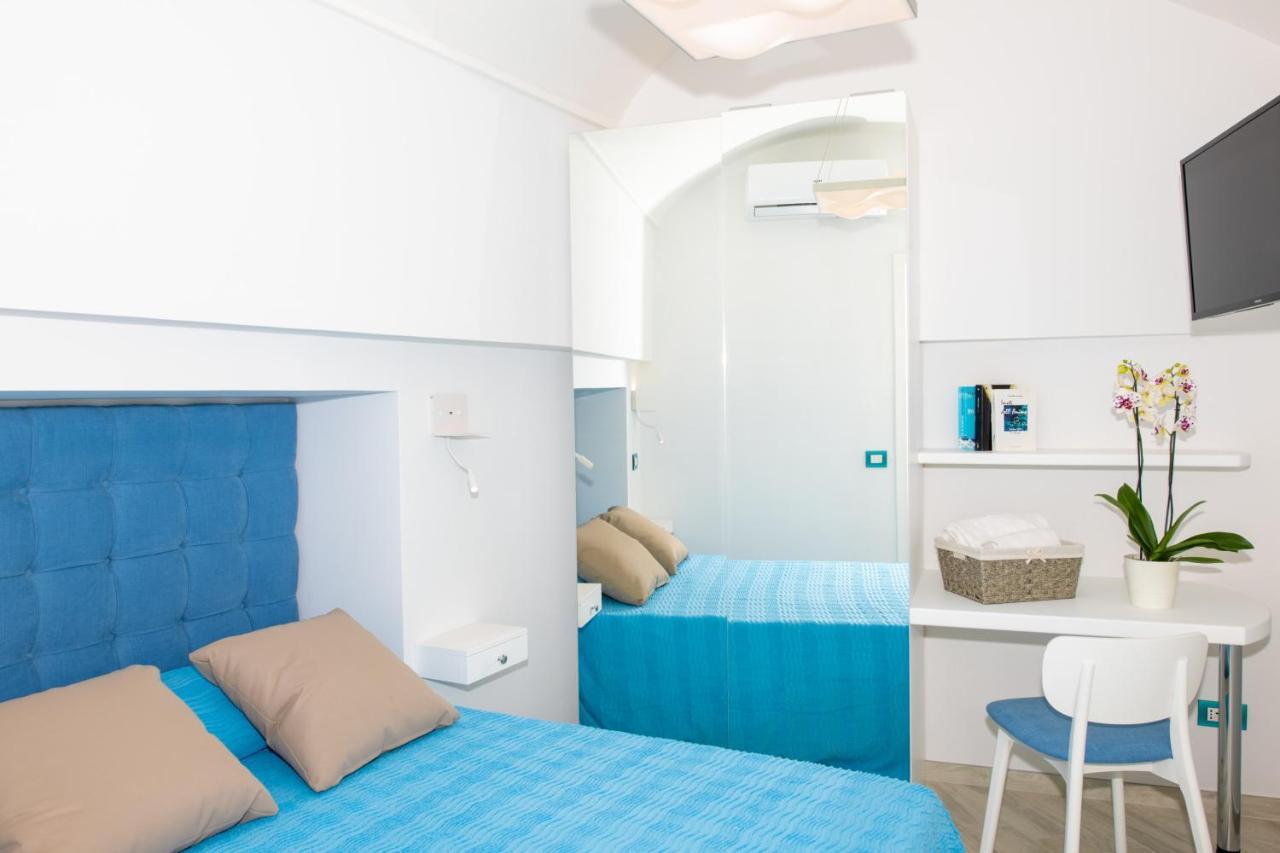 פוזיטנו Villa La Tagliata Spectacular Jacuzzi Tub Amazing View And Private Parking Garage מראה חיצוני תמונה