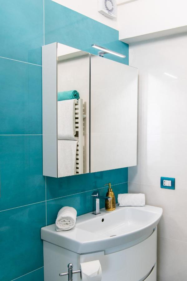 פוזיטנו Villa La Tagliata Spectacular Jacuzzi Tub Amazing View And Private Parking Garage מראה חיצוני תמונה
