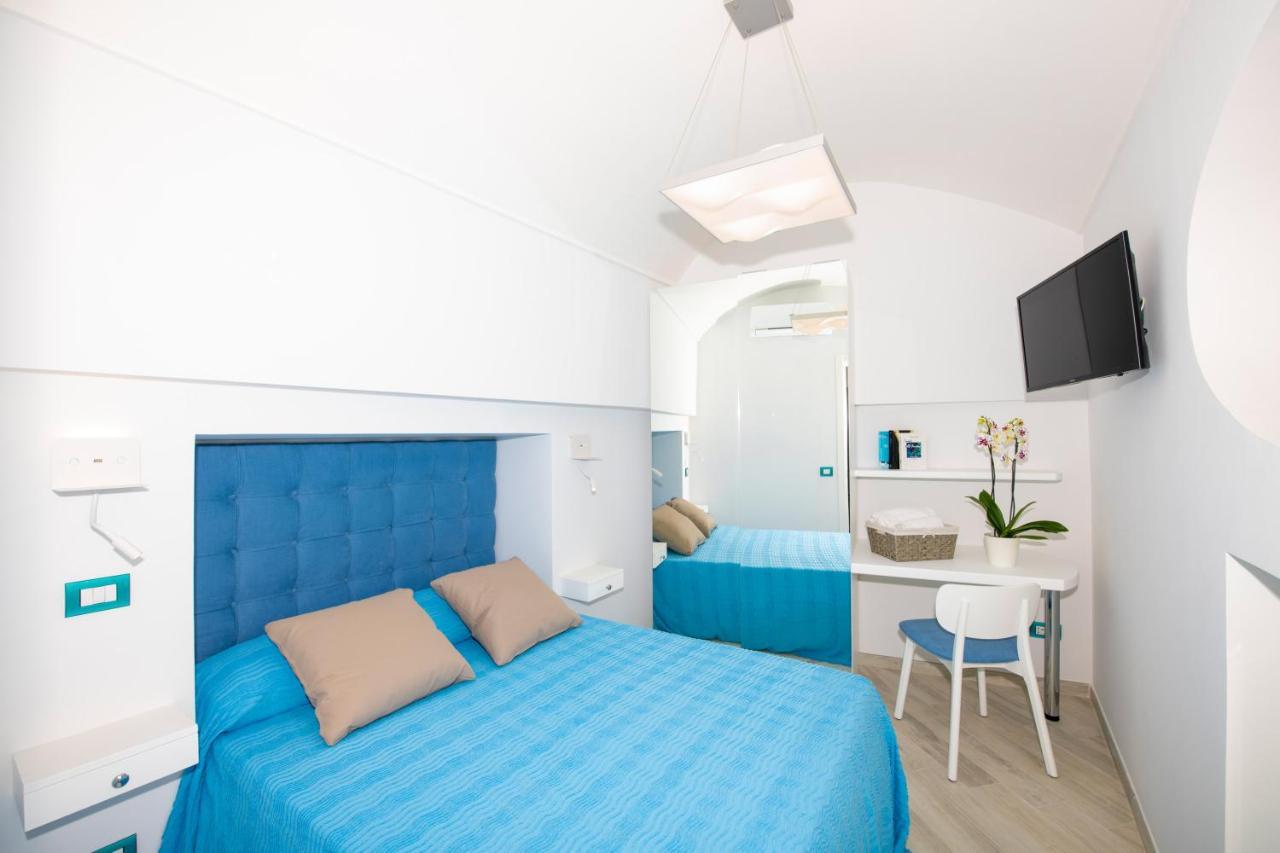 פוזיטנו Villa La Tagliata Spectacular Jacuzzi Tub Amazing View And Private Parking Garage מראה חיצוני תמונה